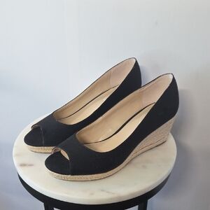 Bandolino Black Peep-Toe Espadrille Wedges Size 9